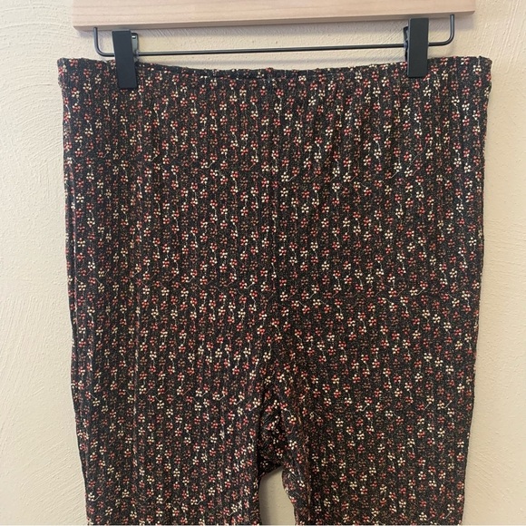 Free People Party Pull-On Flare Pants Size Large - Picture 4 of 13